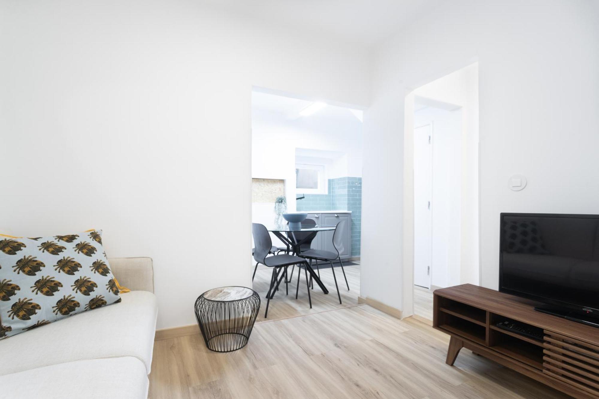 Apartamento Cozy And Confy First Floor, Ace Location, 2 Bedrooms *